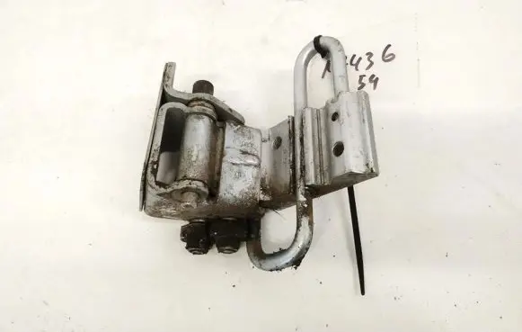 Audi A4 S4 B7 8E 8H Rear door lower hinge