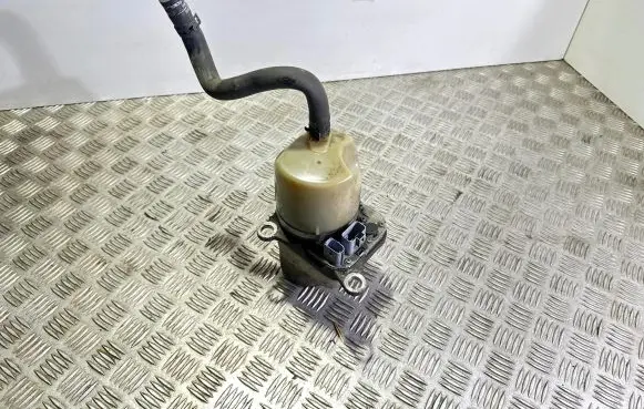 Volvo V50 Power steering pump 4N513K514DP 4N513K514