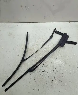 Volkswagen Touareg II Windshield/front glass wiper blade 