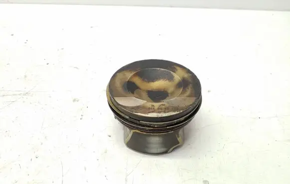 Piston