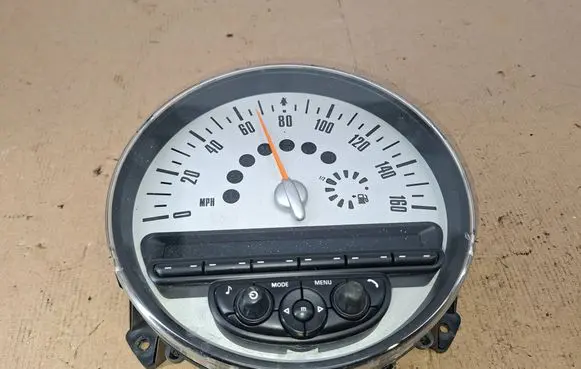 Mini Cooper Countryman R60 Speedometer (instrument cluster) 9232432 C01421560 BM508042