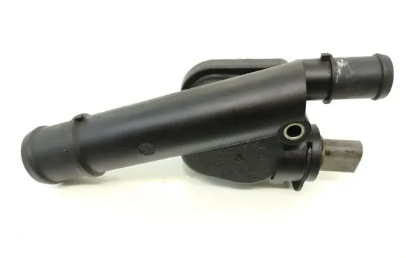 Volkswagen Touran I Engine coolant pipe/hose 038121132G 06A919501