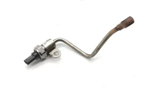 Toyota Avensis T270 Exhaust gas pressure sensor 8570936