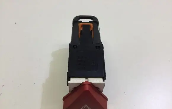 Volkswagen Golf V Hazard light switch 1K0953509A