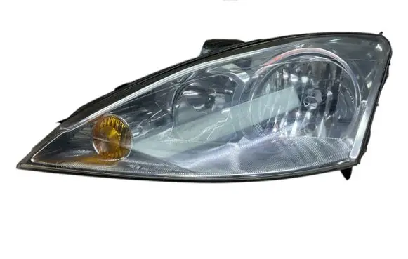 Ford Focus Headlight/headlamp 4311152L