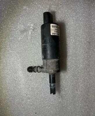 BMW 3 E46 Windshield washer spray nozzle 13264010 8377430 0501CZ