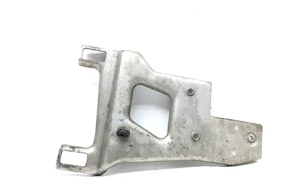 Mercedes-Benz C W204 Other engine bay part