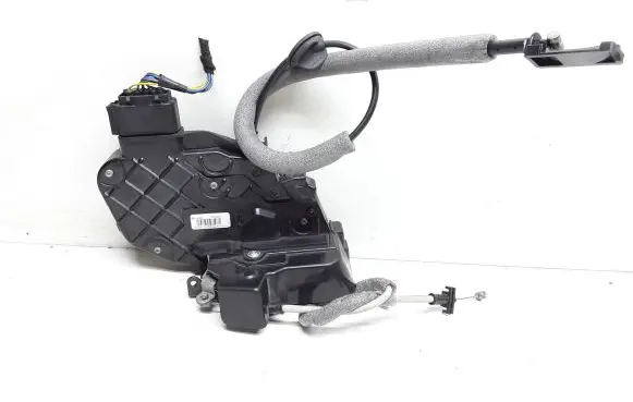 Volvo XC60 Front door lock 30799311