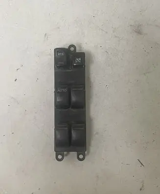 Nissan X-Trail T30 Electric window control switch 4216