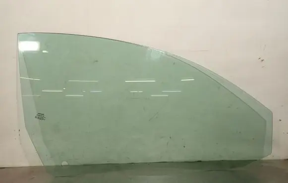 Nissan Micra Front vent window/glass (coupe) 