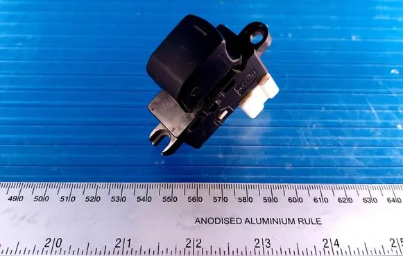 Subaru Forester SH Electric window control switch 83071FG110 87297