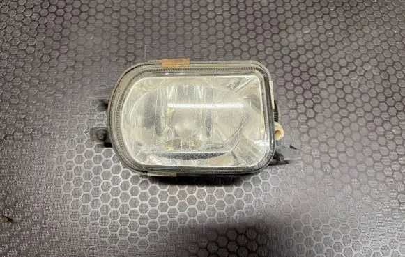 Mercedes-Benz C W203 Front fog light 2038201156 1NA00797603