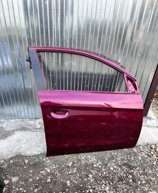 Mitsubishi Space Star Front door