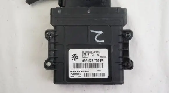 Volkswagen Tiguan Gearbox control unit/module 09G927750FF