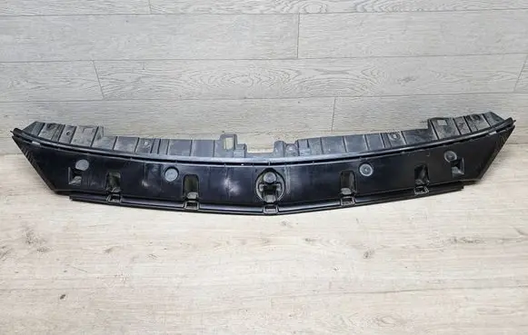 Mercedes-Benz GLA W156 X156 Front bumper mounting bracket A1568850465