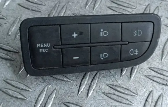 Fiat Punto (188) Fog light switch 735367266 610471 735367267
