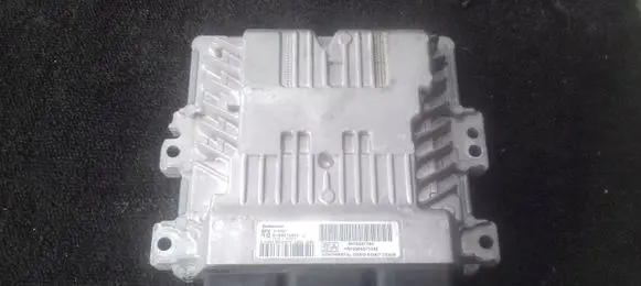Peugeot 3008 II Engine control unit/module 9676587780