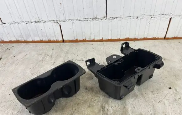Opel Insignia B Cup holder 39080460 551186240 3009983100