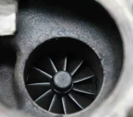 Volkswagen PASSAT B7 Turbo 03C145702R