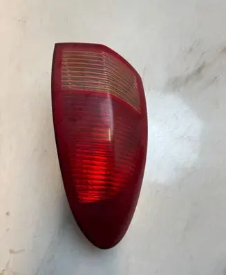 Alfa Romeo 147 Rear/tail lights 46556347 L3032 03323010