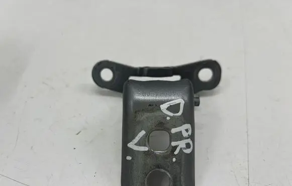 Renault Austral Front door upper hinge 804006450R