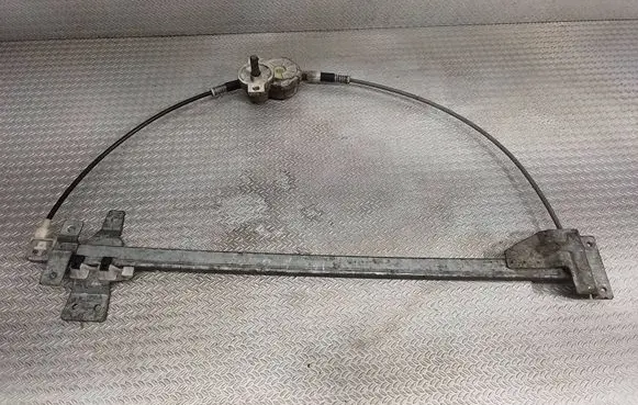 Mercedes-Benz Vito Viano W638 Front door manual window regulator 