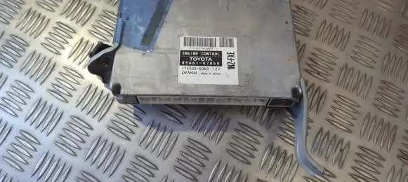 Toyota Prius (XW10) Engine control unit/module 8966146054 89661-46054