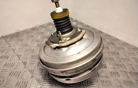 BMW 5 E60 E61 Brake booster LAC115THE 00021993201472 32483213