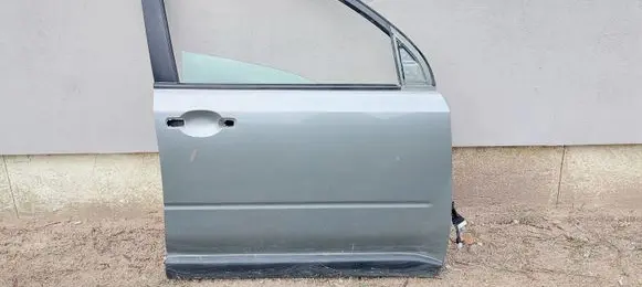 Nissan X-Trail T31 Front door