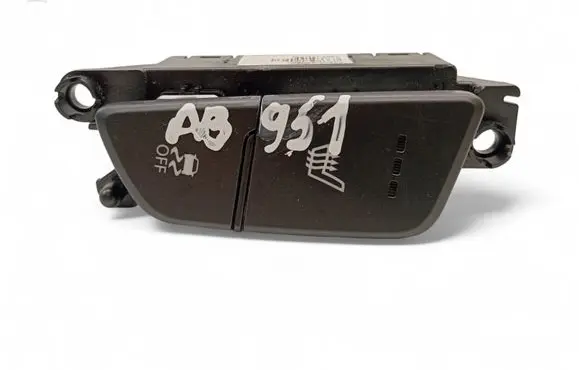 Hyundai i40 Seat heating switch 937303Z060