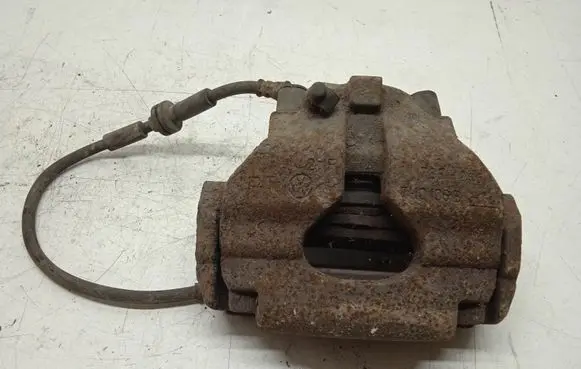 Volkswagen Transporter - Caravelle T5 Front brake caliper 7H01068