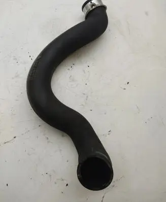 Mercedes-Benz C W204 Engine coolant pipe/hose A2045013082