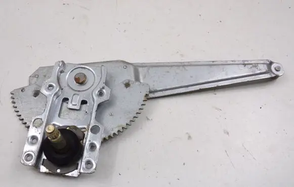 Mazda 323 Rear door manual window regulator 