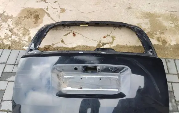 Chrysler Grand Voyager V Tailgate/trunk/boot lid 05077049aa