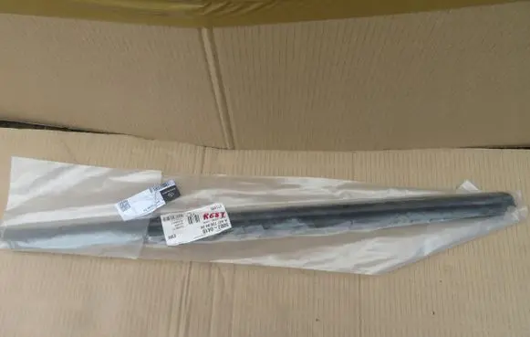 Mercedes-Benz Vito Viano W447 Front door glass trim molding A4477200424