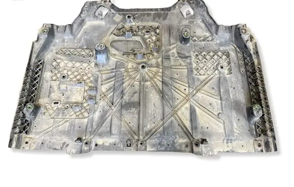 Opel Mokka B Engine splash shield/under tray 9847060580