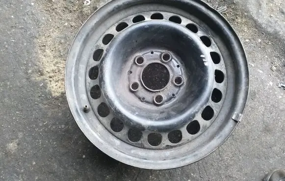 Mercedes-Benz C W203 R15 steel rim 2150246 KBA43737