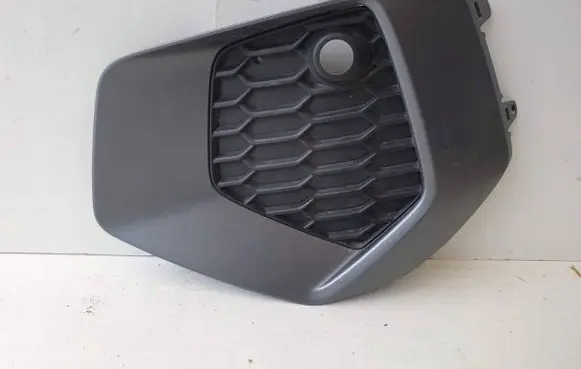Audi A3 8Y Front bumper lower grill 8Y0807681