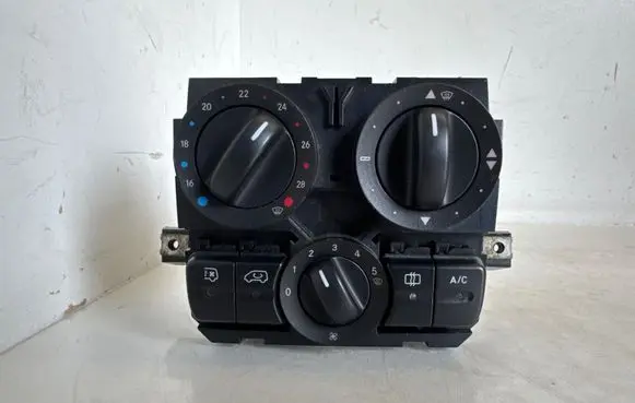 Mercedes-Benz Vito Viano W639 Climate control unit A6399060100