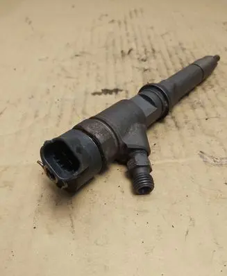 Iveco Daily 6th gen Fuel injector 504389548