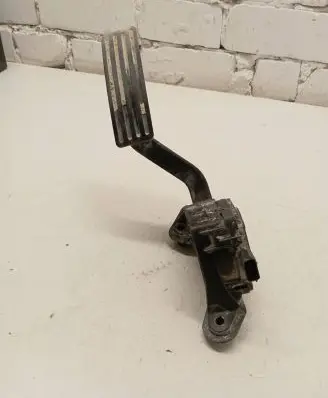 Ford Ranger Accelerator throttle pedal AB399F836AC C1013C0684 893140A