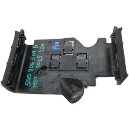 Volkswagen PASSAT B8 Other interior part 5Q0906507D