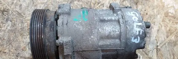 Volkswagen Golf III Air conditioning (A/C) compressor (pump)