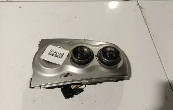 Toyota Yaris Climate control unit