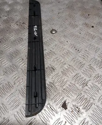 Toyota RAV 4 (XA30) Front sill trim cover 6791142030 T12105