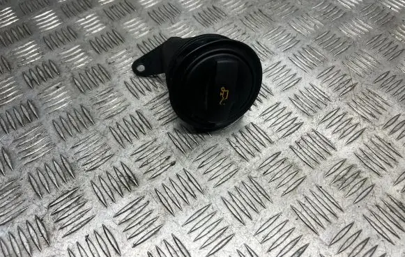 Audi A8 S8 D3 4E Oil filler cap 057103482C