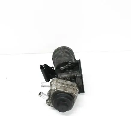 Volkswagen Golf V Engine oil radiator 045115389K
