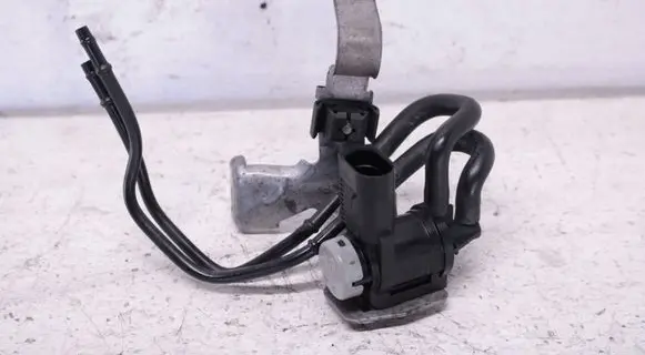 Skoda Superb B6 (3T) Turbo solenoid valve 03L131051BH