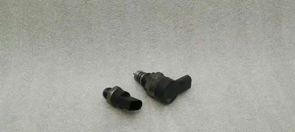 Fuel pressure sensor