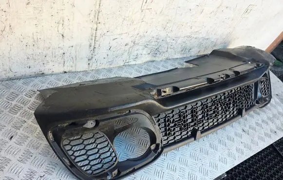 Front bumper lower grill
